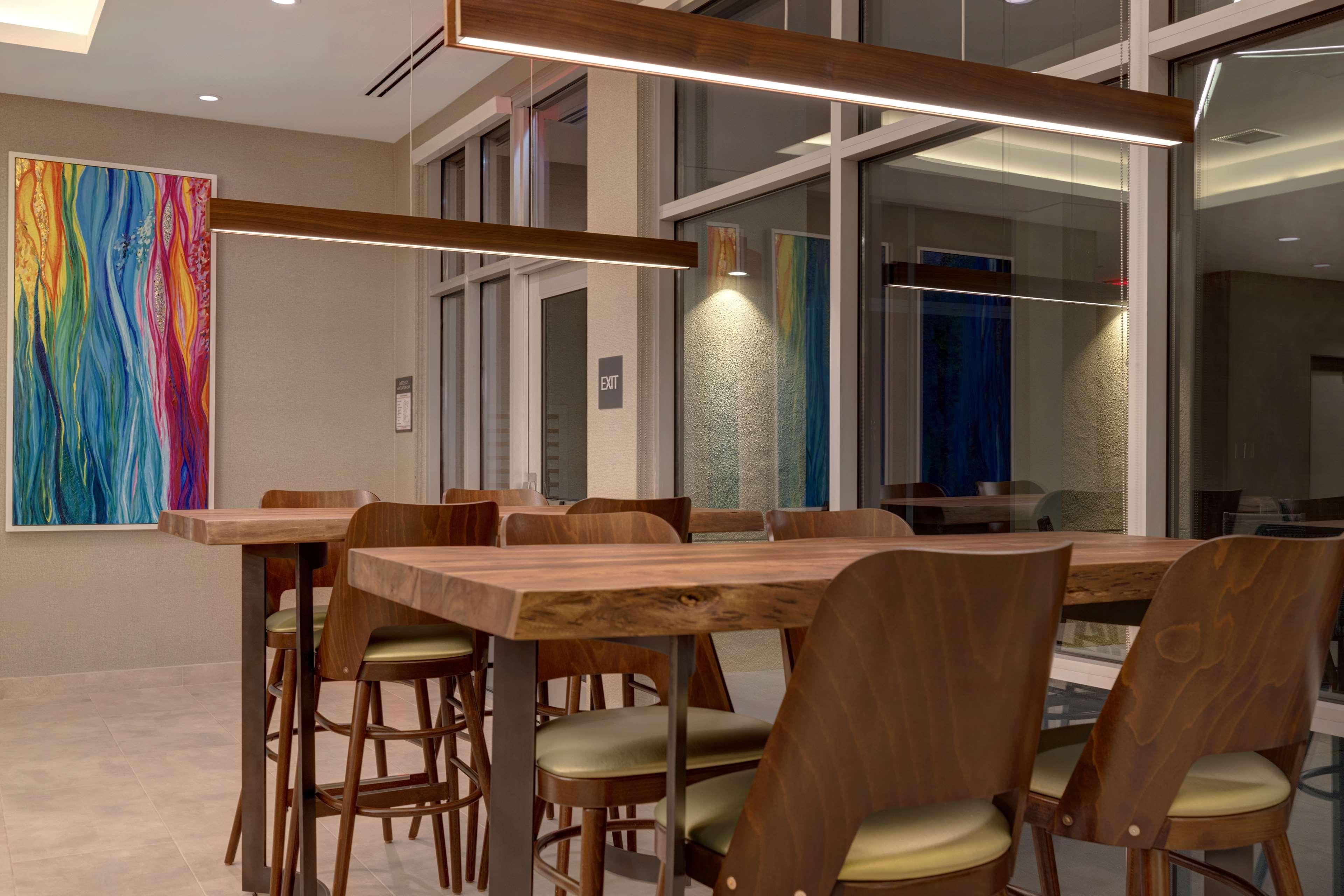 Hilton Garden Inn เทเมคิวลา ภายนอก รูปภาพ