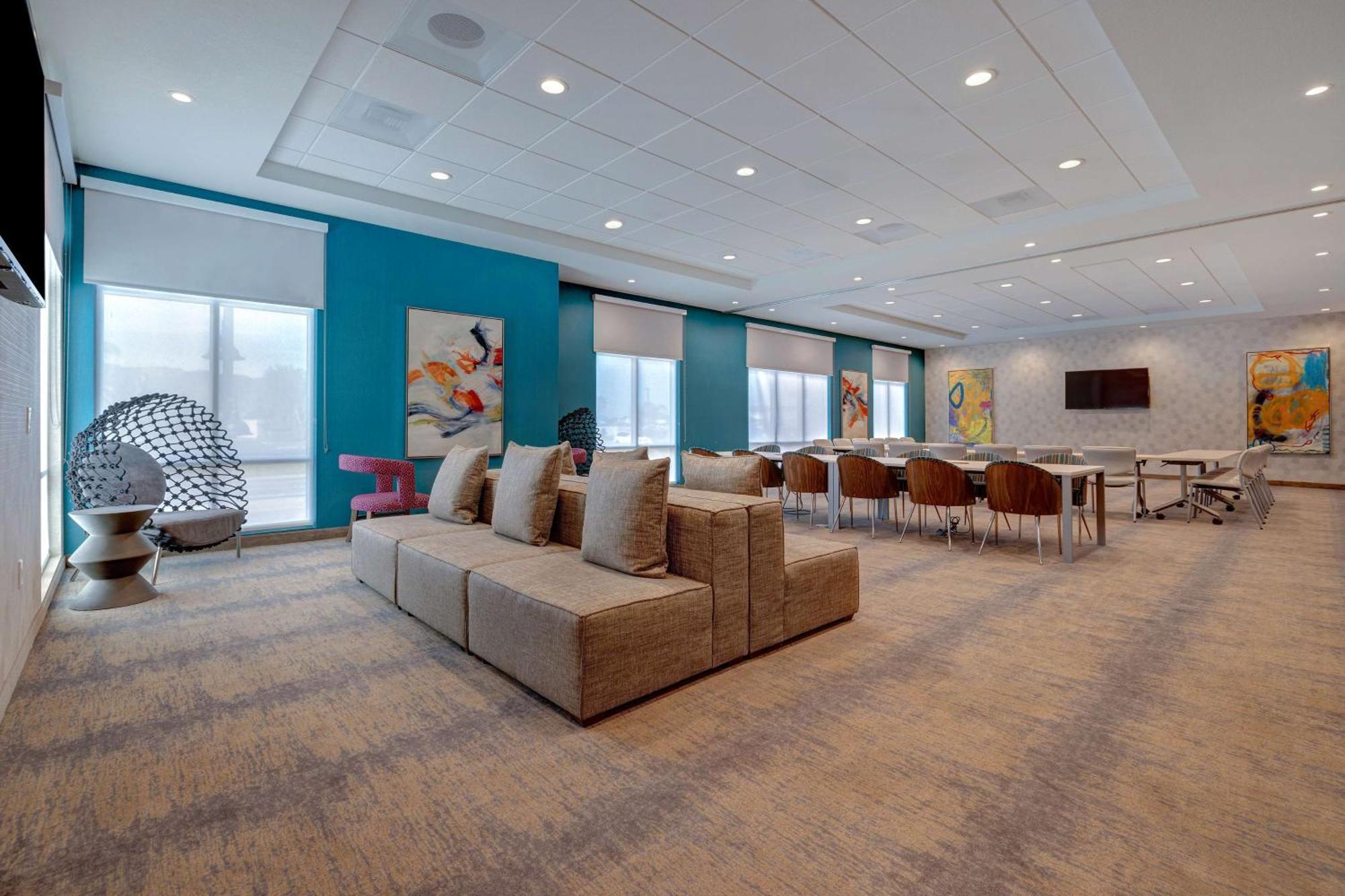 Hilton Garden Inn เทเมคิวลา ภายนอก รูปภาพ