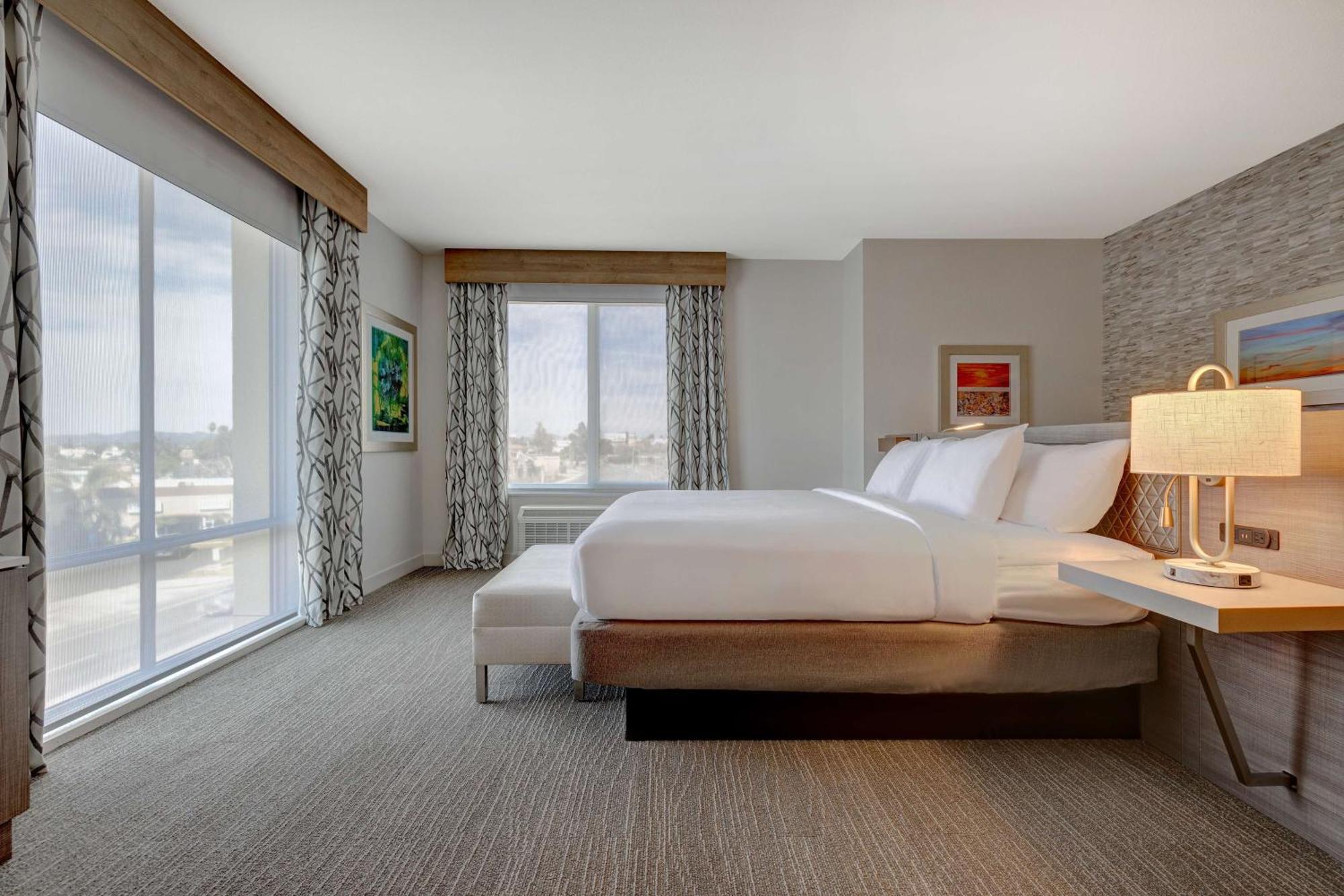 Hilton Garden Inn เทเมคิวลา ภายนอก รูปภาพ