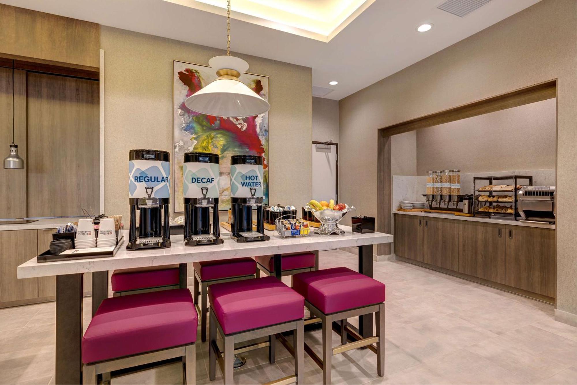 Hilton Garden Inn เทเมคิวลา ภายนอก รูปภาพ