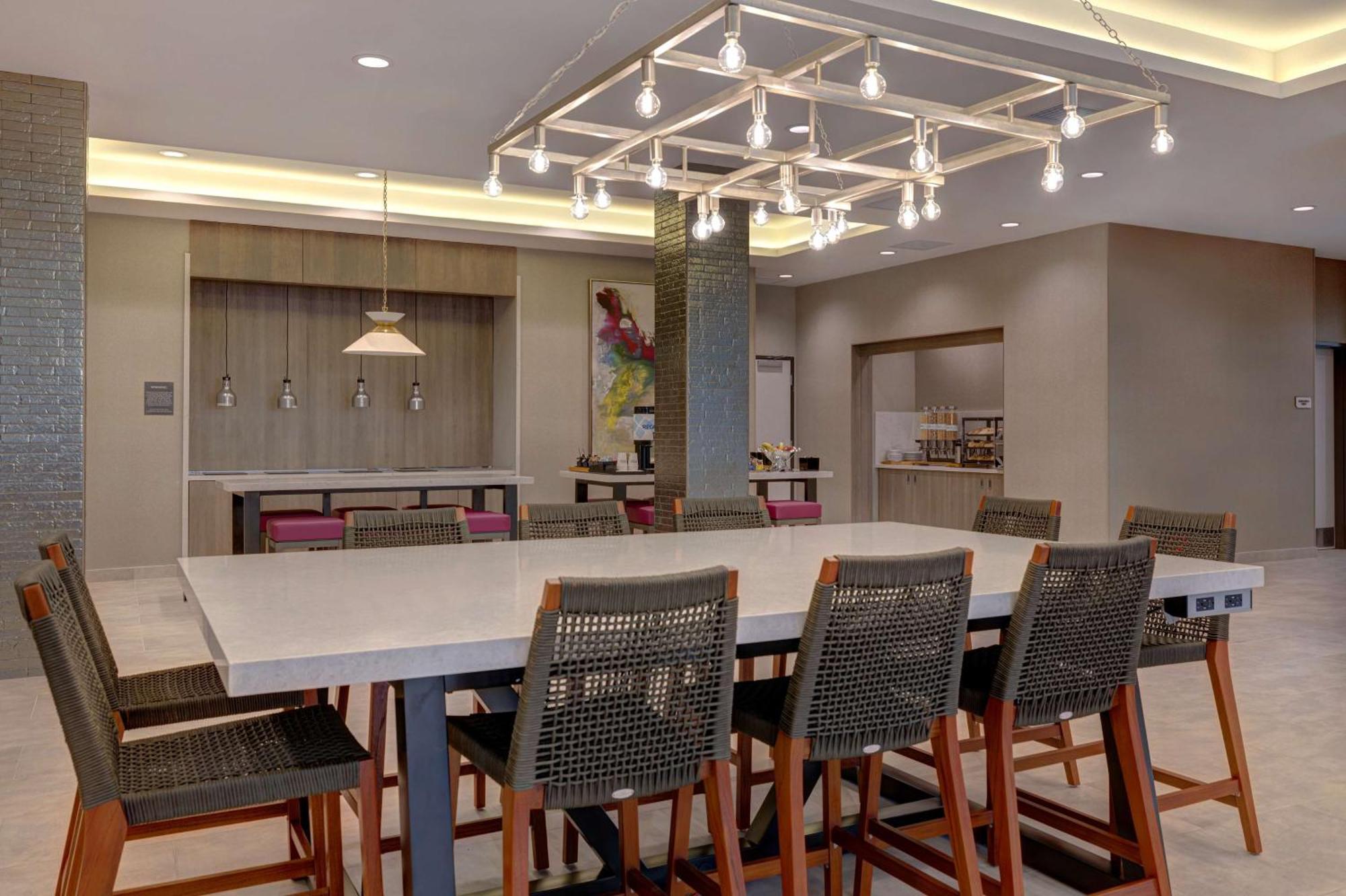 Hilton Garden Inn เทเมคิวลา ภายนอก รูปภาพ